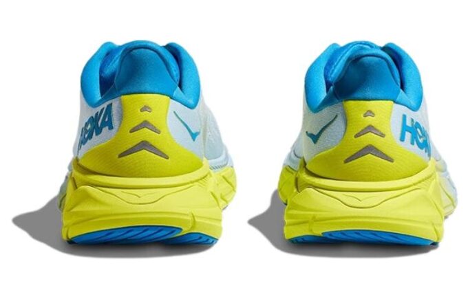 HOKA Arahi 6 «Isvann»