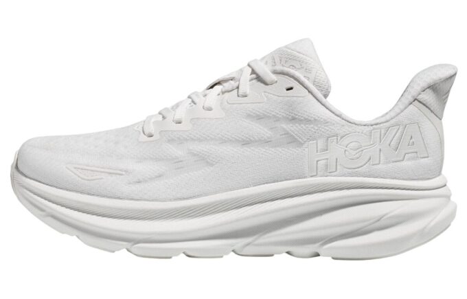 (WMNS) Clifton 9 ‘Trippelhvit’